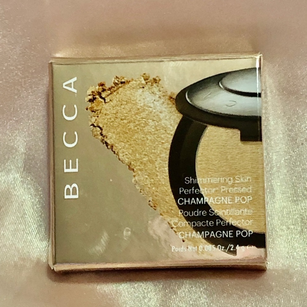 NEW BECCA Champagne Pop Mini Highlighter